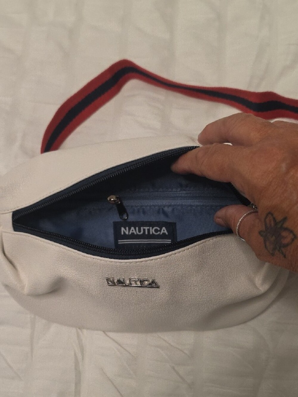 Nautica White Belt Bag with Red & Navy Stripe Strap - Picture 4 of 4